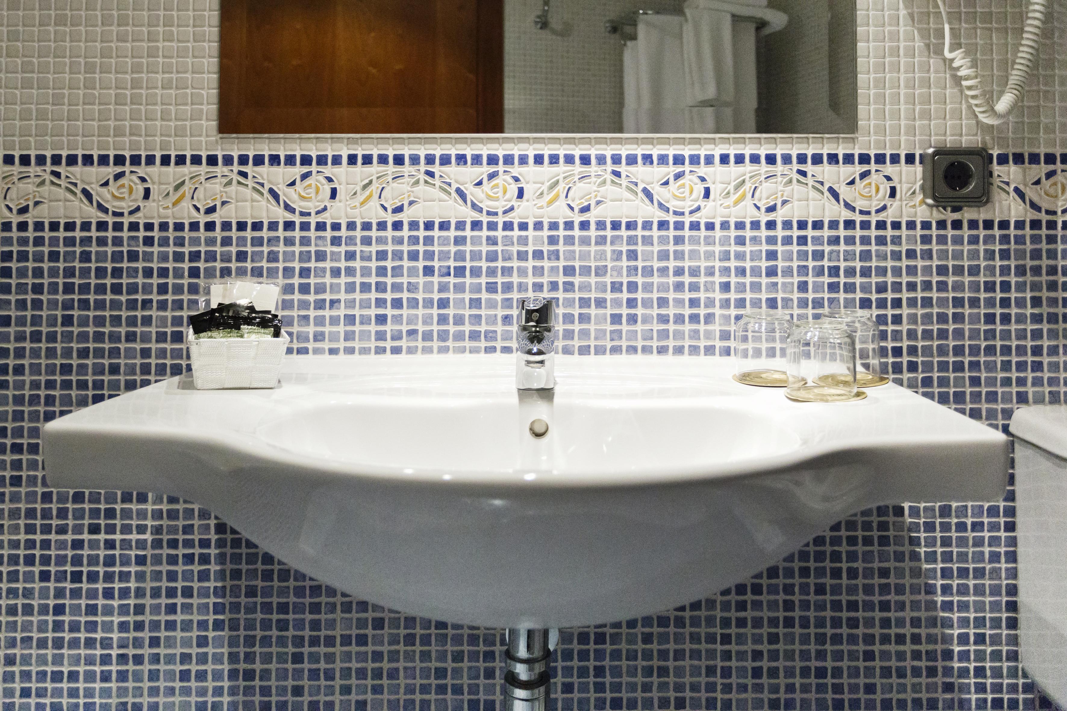 Hotel Valencia Ferrol Bagian luar foto