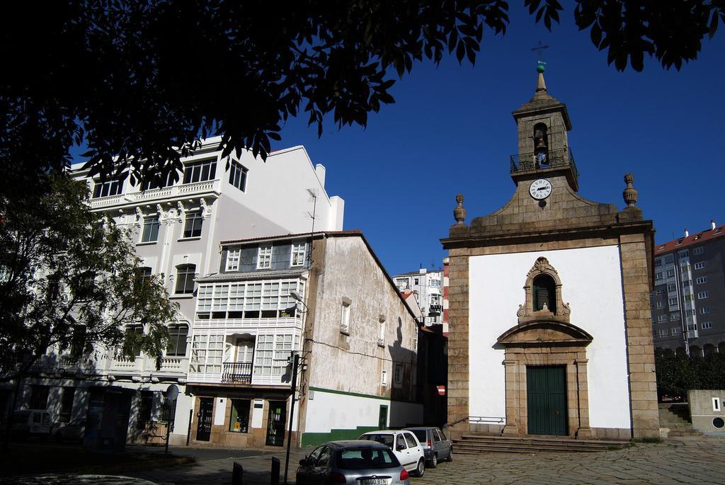 Hotel Valencia Ferrol Bagian luar foto