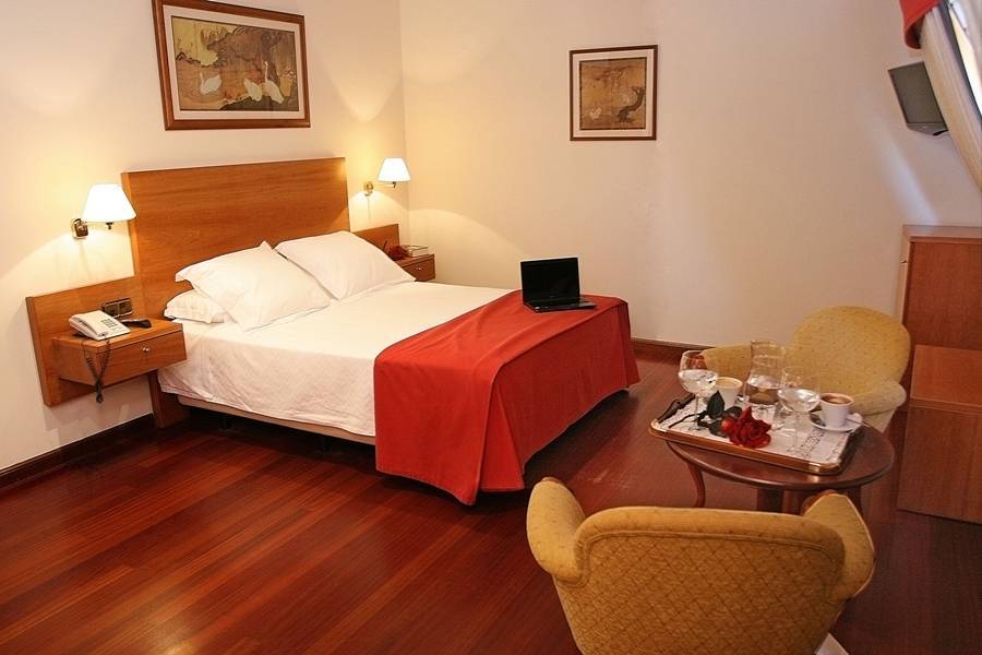 Hotel Valencia Ferrol Bagian luar foto